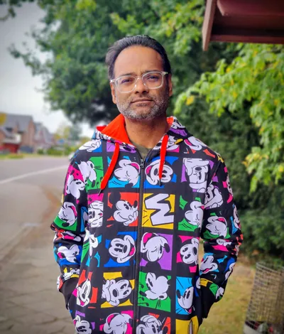 Santosh Yadav 